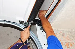 Westford Metro Garage Door Repair Service Westford, MA 978-571-5167 Westford Metro Garage Door Repair Service Westford, MA 978-571-5167 - repair-side